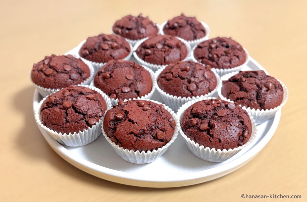 完成したチョコチップマフィン